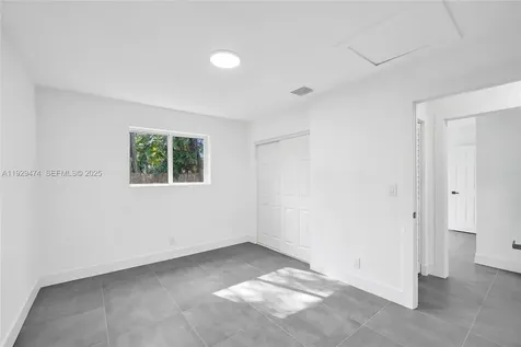 680 SW 29th Terrace Fort Lauderdale FL 33312