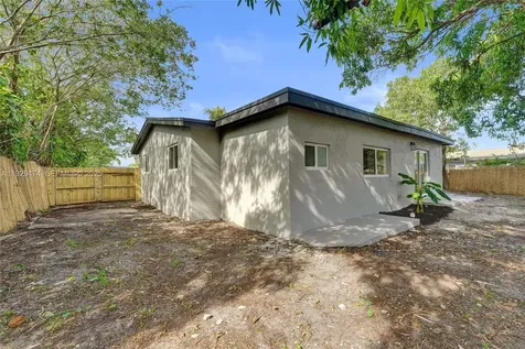 680 SW 29th Terrace Fort Lauderdale FL 33312