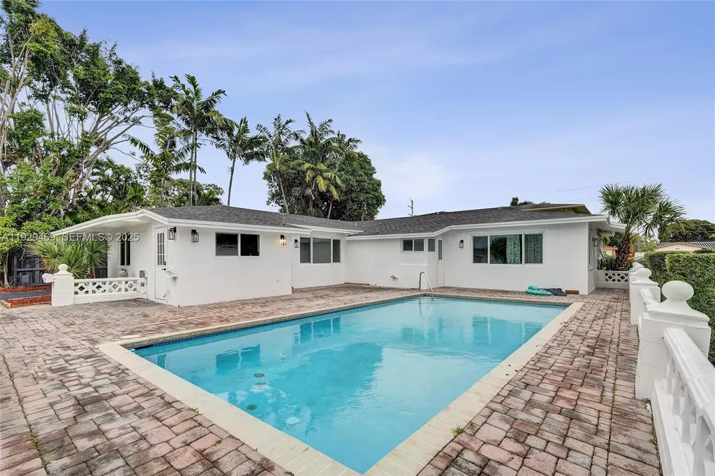 5100 NE 17th Terrace Fort Lauderdale FL 33334