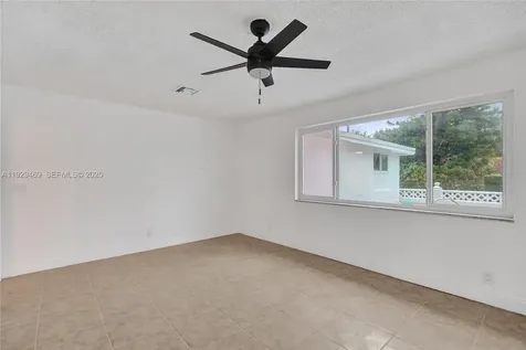 5100 NE 17th Terrace Fort Lauderdale FL 33334