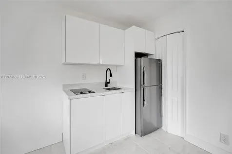 5100 NE 17th Terrace Fort Lauderdale FL 33334