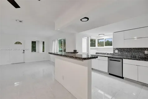 5100 NE 17th Terrace Fort Lauderdale FL 33334