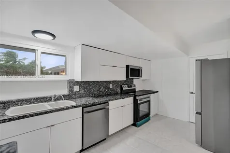5100 NE 17th Terrace Fort Lauderdale FL 33334