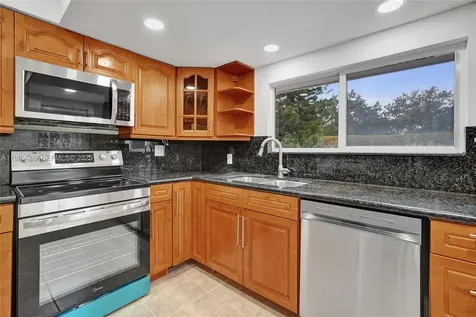 5100 NE 17th Terrace Fort Lauderdale FL 33334