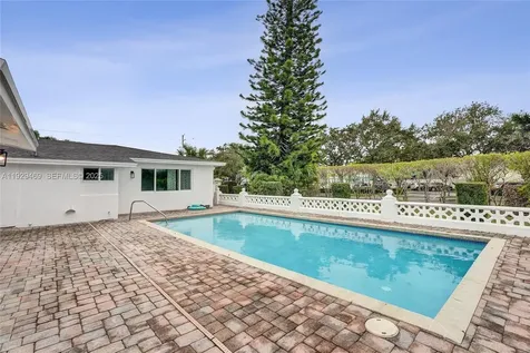 5100 NE 17th Terrace Fort Lauderdale FL 33334
