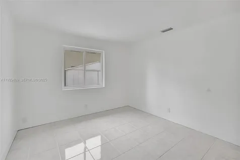 5100 NE 17th Terrace Fort Lauderdale FL 33334
