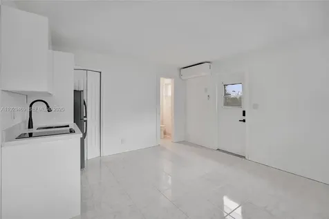 5100 NE 17th Terrace Fort Lauderdale FL 33334