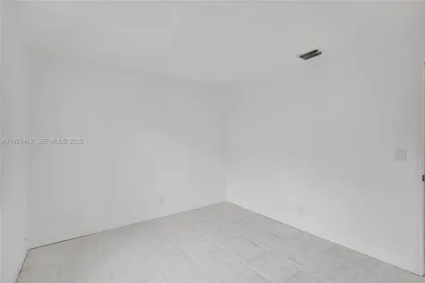 5100 NE 17th Terrace Fort Lauderdale FL 33334