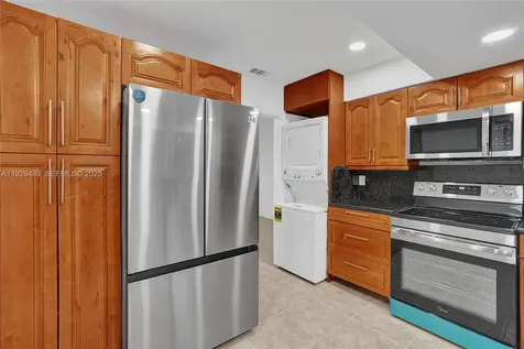 5100 NE 17th Terrace Fort Lauderdale FL 33334
