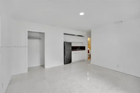 5100 NE 17th Terrace Fort Lauderdale FL 33334