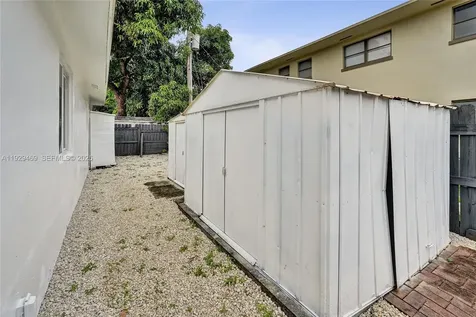 5100 NE 17th Terrace Fort Lauderdale FL 33334