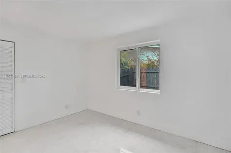 5100 NE 17th Terrace Fort Lauderdale FL 33334