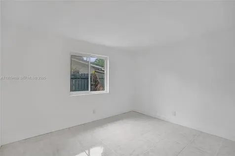 5100 NE 17th Terrace Fort Lauderdale FL 33334