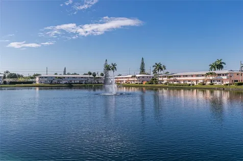 815 SW 10th Terrace Hallandale Beach FL 33009