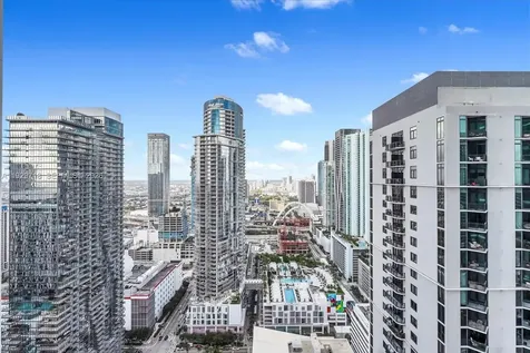 159 NE 6th Street Miami FL 33132