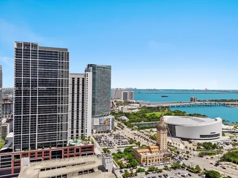 159 NE 6th Street Miami FL 33132