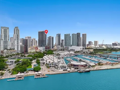 159 NE 6th Street Miami FL 33132