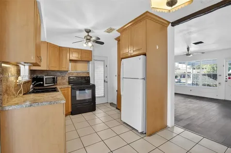 6560 Sherman Street Hollywood FL 33024