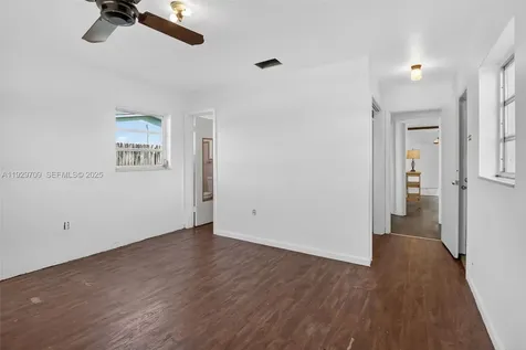 6560 Sherman Street Hollywood FL 33024