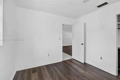 6560 Sherman Street Hollywood FL 33024