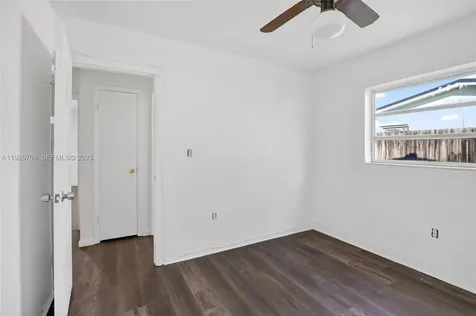 6560 Sherman Street Hollywood FL 33024