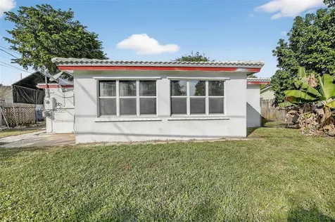 6560 Sherman Street Hollywood FL 33024