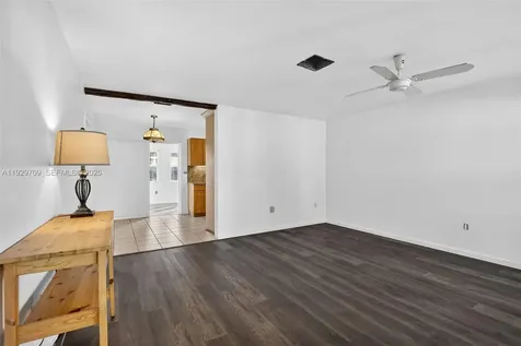 6560 Sherman Street Hollywood FL 33024