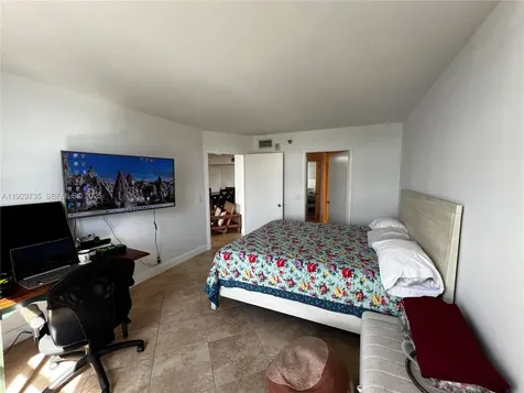 3400 NE 192nd Street Aventura FL 33180