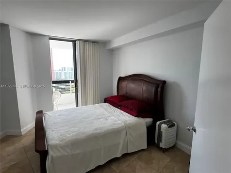 3400 NE 192nd Street Aventura FL 33180