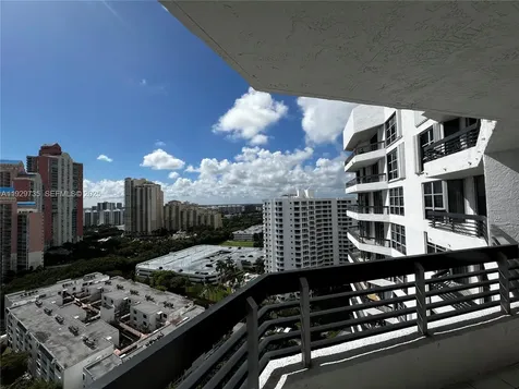 3400 NE 192nd Street Aventura FL 33180
