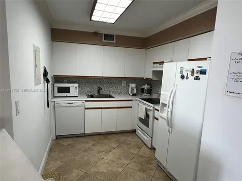 3400 NE 192nd Street Aventura FL 33180