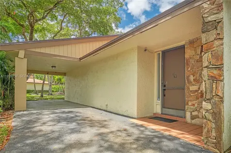 8097 Royal Palm Circle Tamarac FL 33321