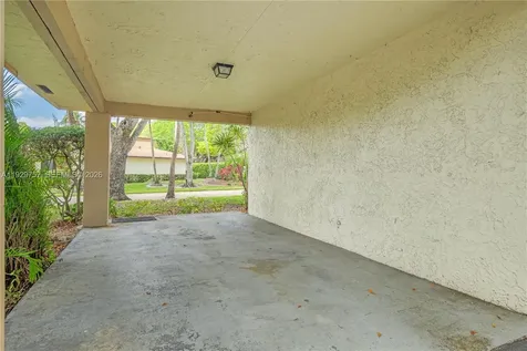 8097 Royal Palm Circle Tamarac FL 33321