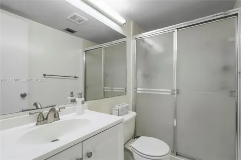 313 Knotty Pine Circle Green Acres FL 33463