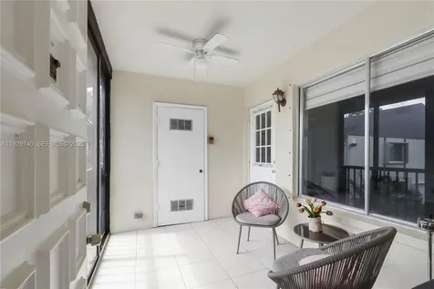 313 Knotty Pine Circle Green Acres FL 33463