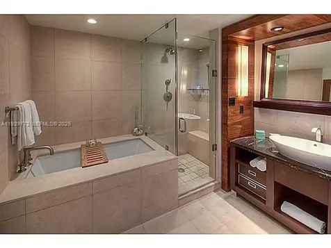 6801 Collins Avenue Miami Beach FL 33141