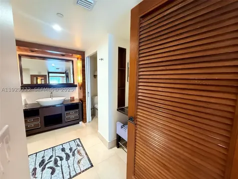 6801 Collins Avenue Miami Beach FL 33141