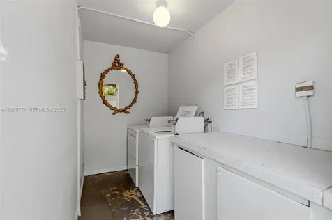 9208 N Connechusett Road Tampa FL 33617