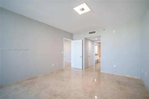 400 Alton Road Miami Beach FL 33139