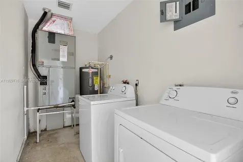 1249 NW 18th Street Fort Lauderdale FL 33311