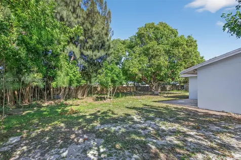 1249 NW 18th Street Fort Lauderdale FL 33311