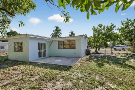 1249 NW 18th Street Fort Lauderdale FL 33311