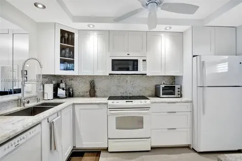 3930 Inverrary Boulevard Lauderhill FL 33319