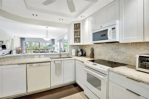 3930 Inverrary Boulevard Lauderhill FL 33319