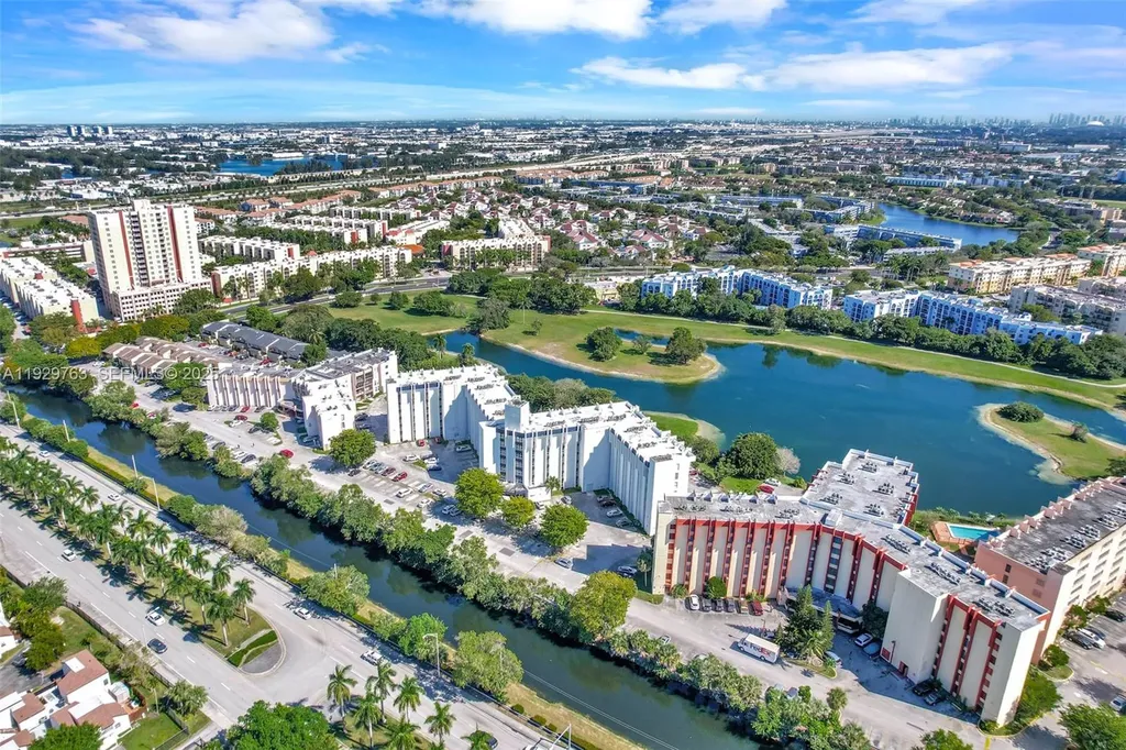 9682 Fontainebleau Boulevard Miami FL 33172