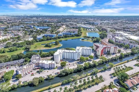 9682 Fontainebleau Boulevard Miami FL 33172