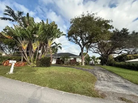 8865 SW 176th Terrace Palmetto Bay FL 33157