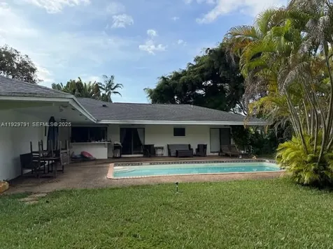 8865 SW 176th Terrace Palmetto Bay FL 33157