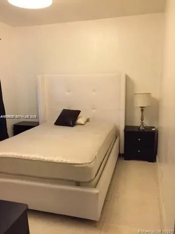 842 Meridian Avenue Miami Beach FL 33139
