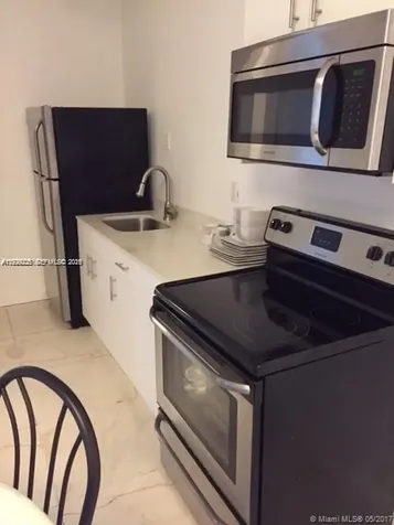 842 Meridian Avenue Miami Beach FL 33139
